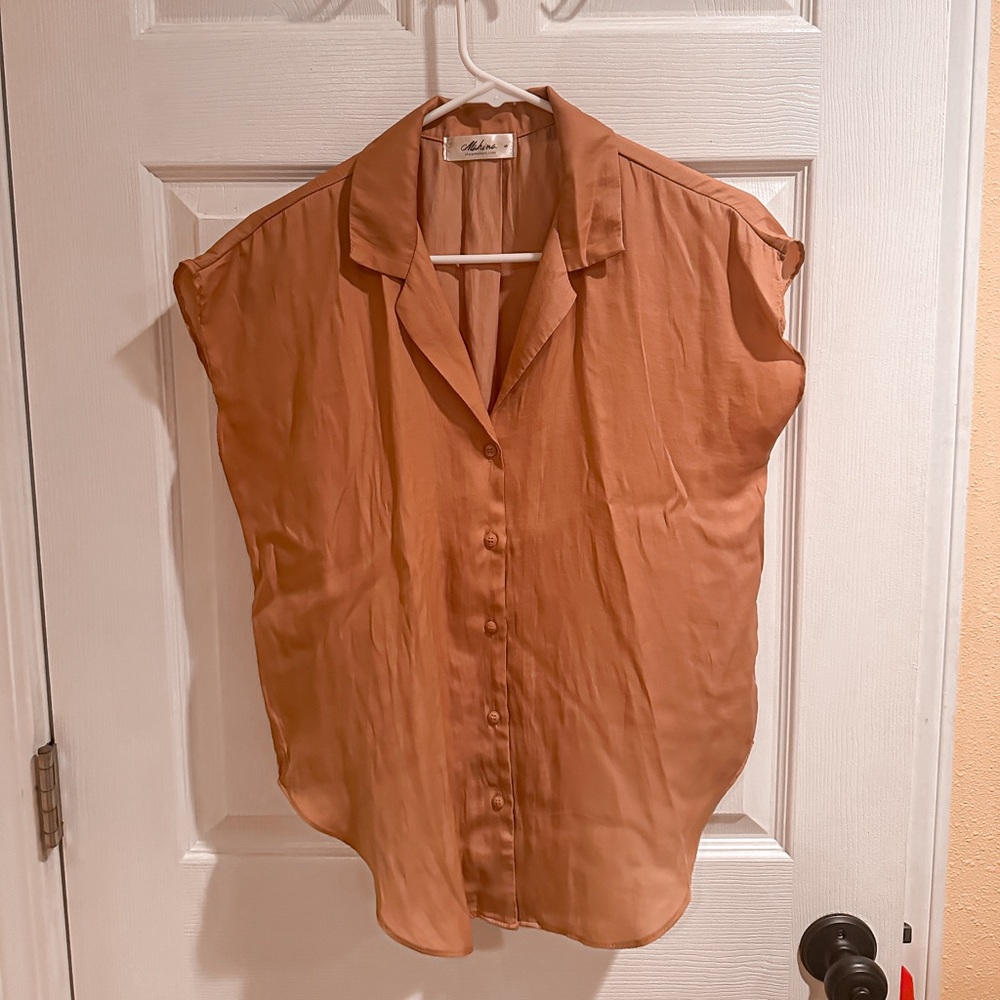 Mahina button up blouse, size S